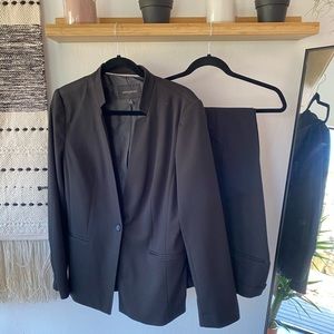 Banana Republic Women’s Dress Suit